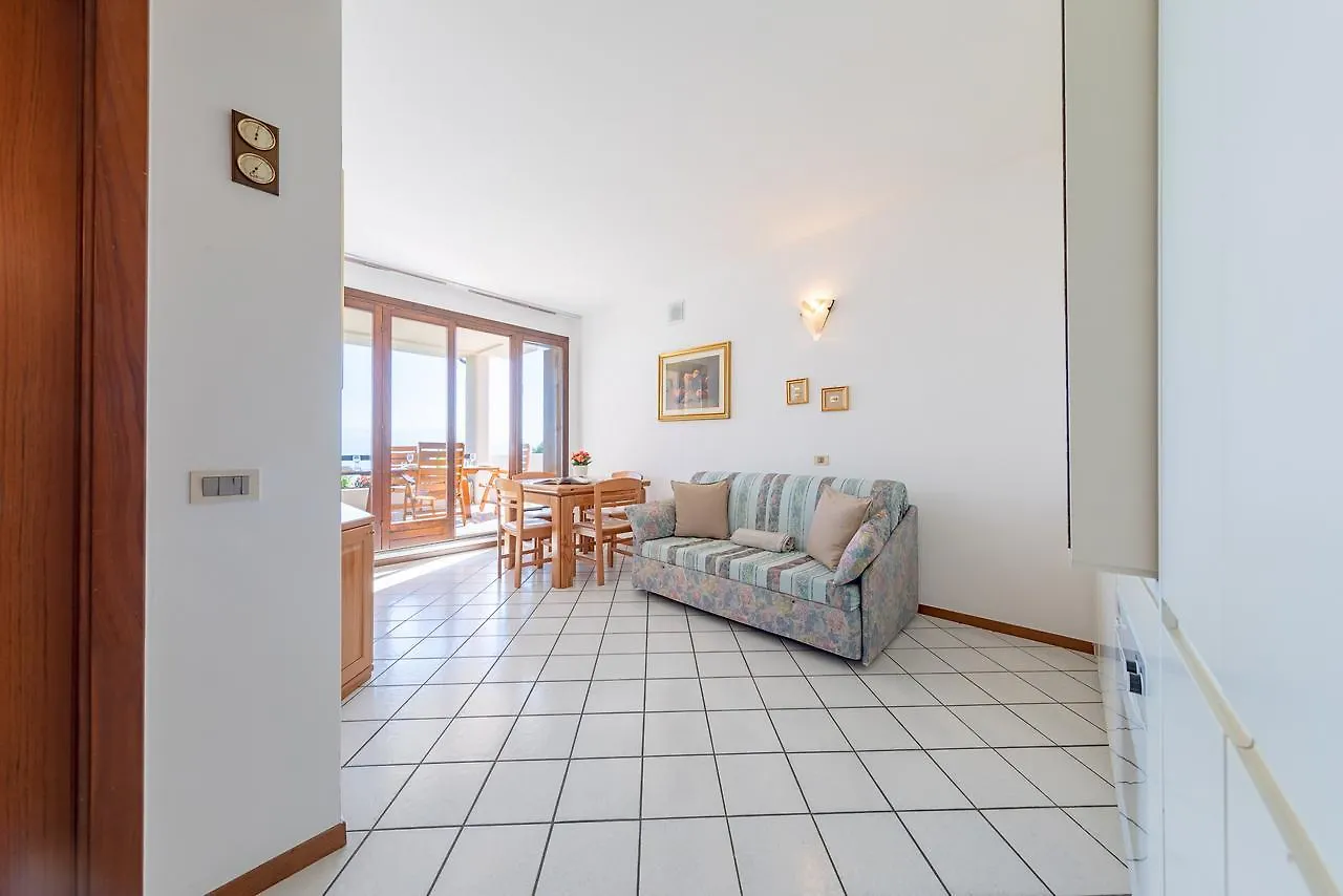 La Corona Apartment Sirmione 0*,  Italy